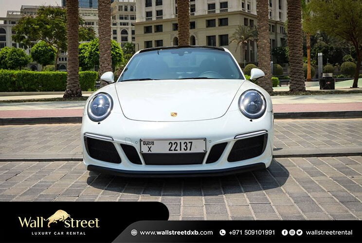 Porsche Carrera 4 GTS 2021 For Rent in Dubai