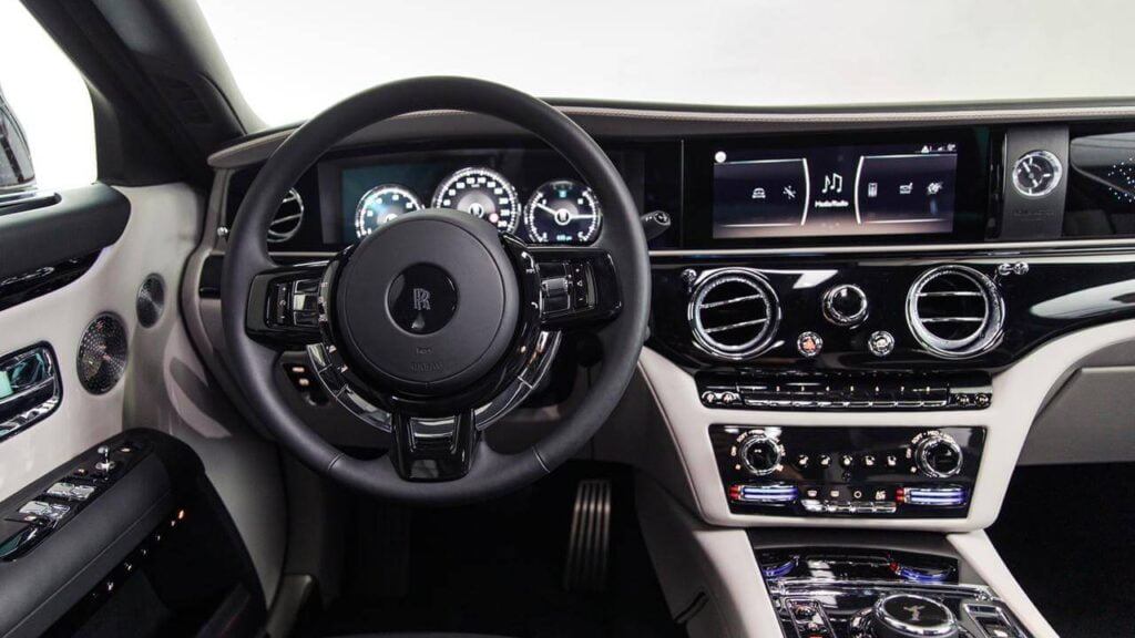 Rolls Royce Ghost Steering wheel
