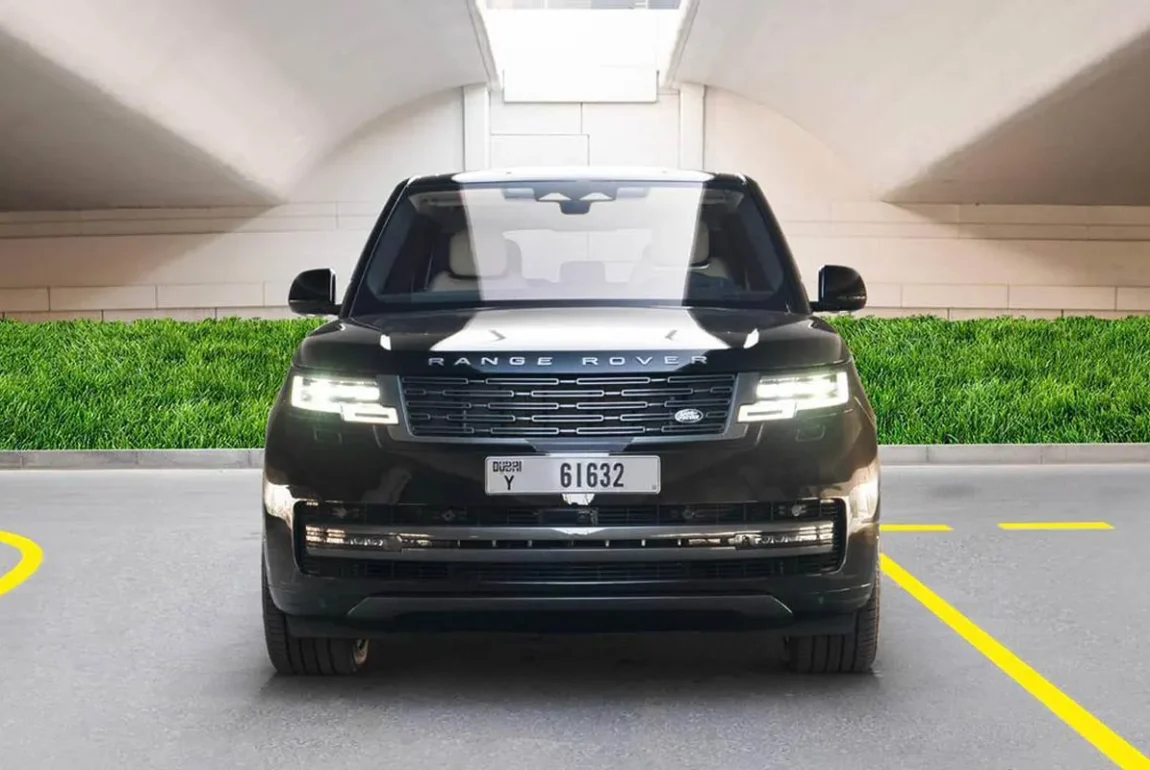 Range Rover Vogue 2023 For Rent in Dubai- Wall Street Luxury Car Rental